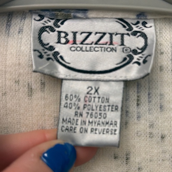 Corduroy Floral Button-Up Shirt with Blue and Yellow Flowers - Picture 3 of 5